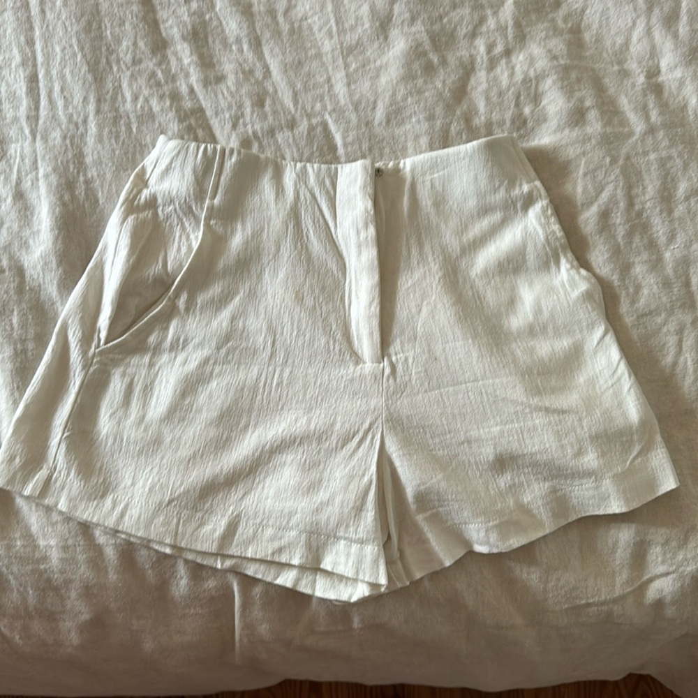 100% linen high waisted shorts, from Brazil